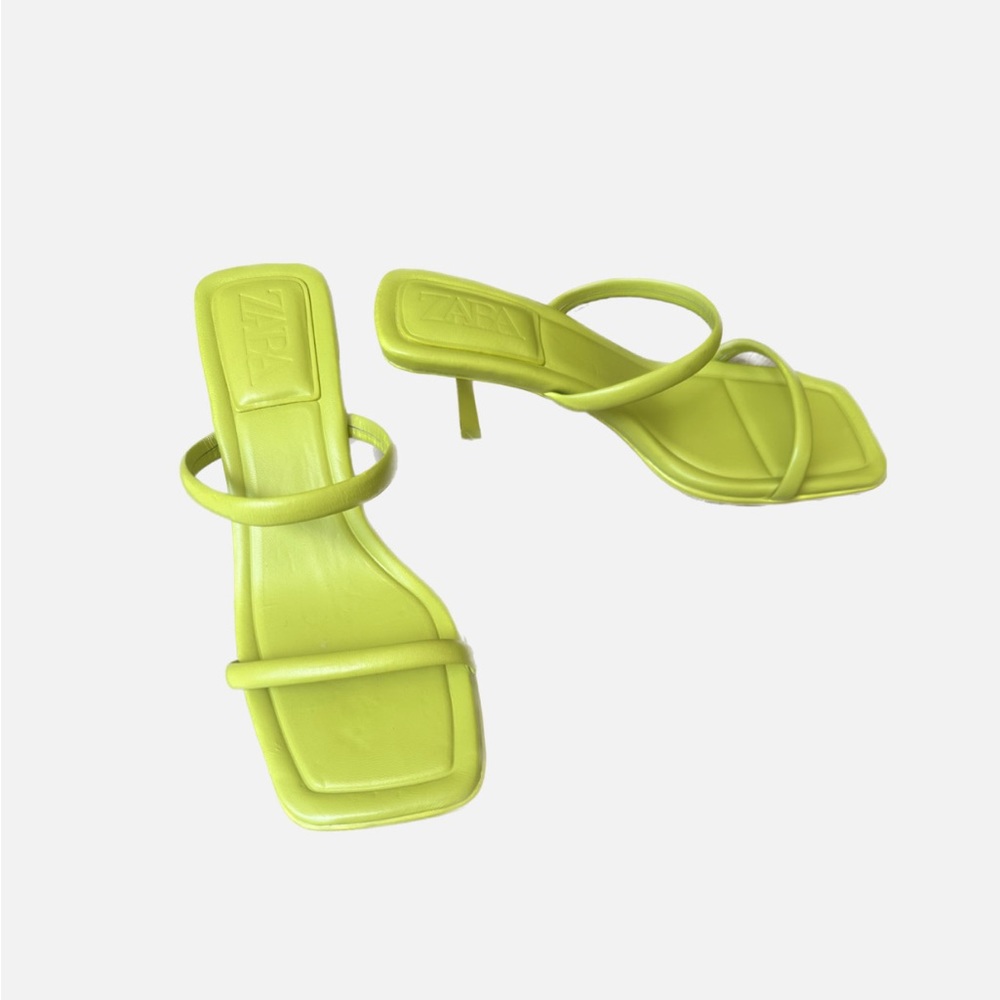 ZARA KITTEN HEELS